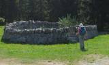 runde Gärten, mit Trockenmauern
              gegen Wildfrass geschützt