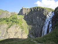 Wanderurlaub in der Schweiz, Engstligenfall im
                    Berner Oberland