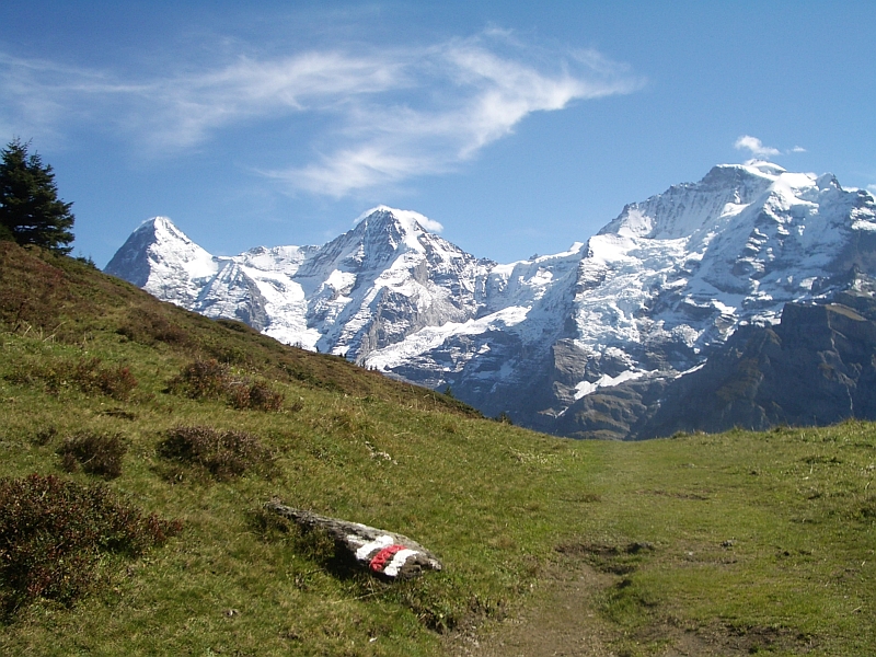 Wanderweg
                      GrÃ�Â¼tschalp - Allmendhubel - MÃ�Â¼rren, Sep 2007 mit
                      Eiger, MÃ�Â¼nch und Jungfrau