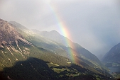 Regenbogen unterhalb Sassal Masone, Bild ruedi
                  Flueler