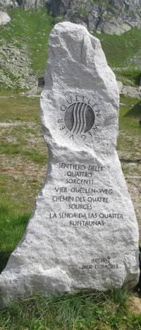 Denkmal
              Vier-Quellen-Weg auf dem Gotthardpass, 2017